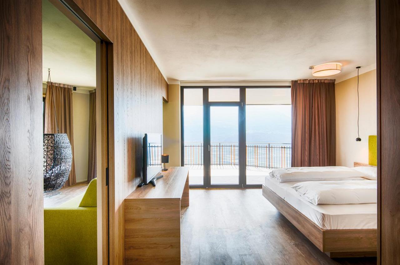 Hotel Plattenhof Termeno Bagian luar foto